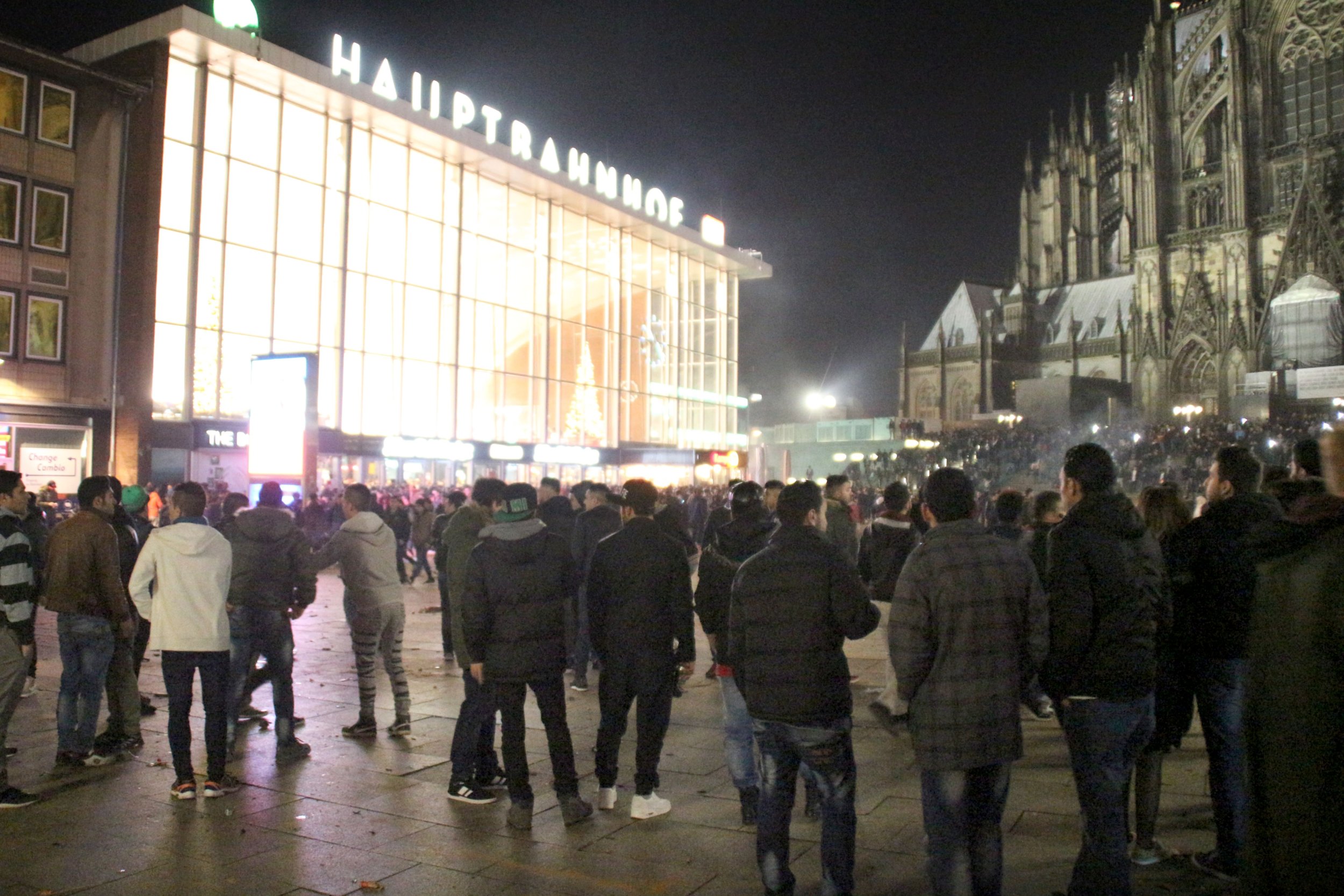 Cologne Sexual Assaults German Police Arrest 2 Suspects 18 Asylum 