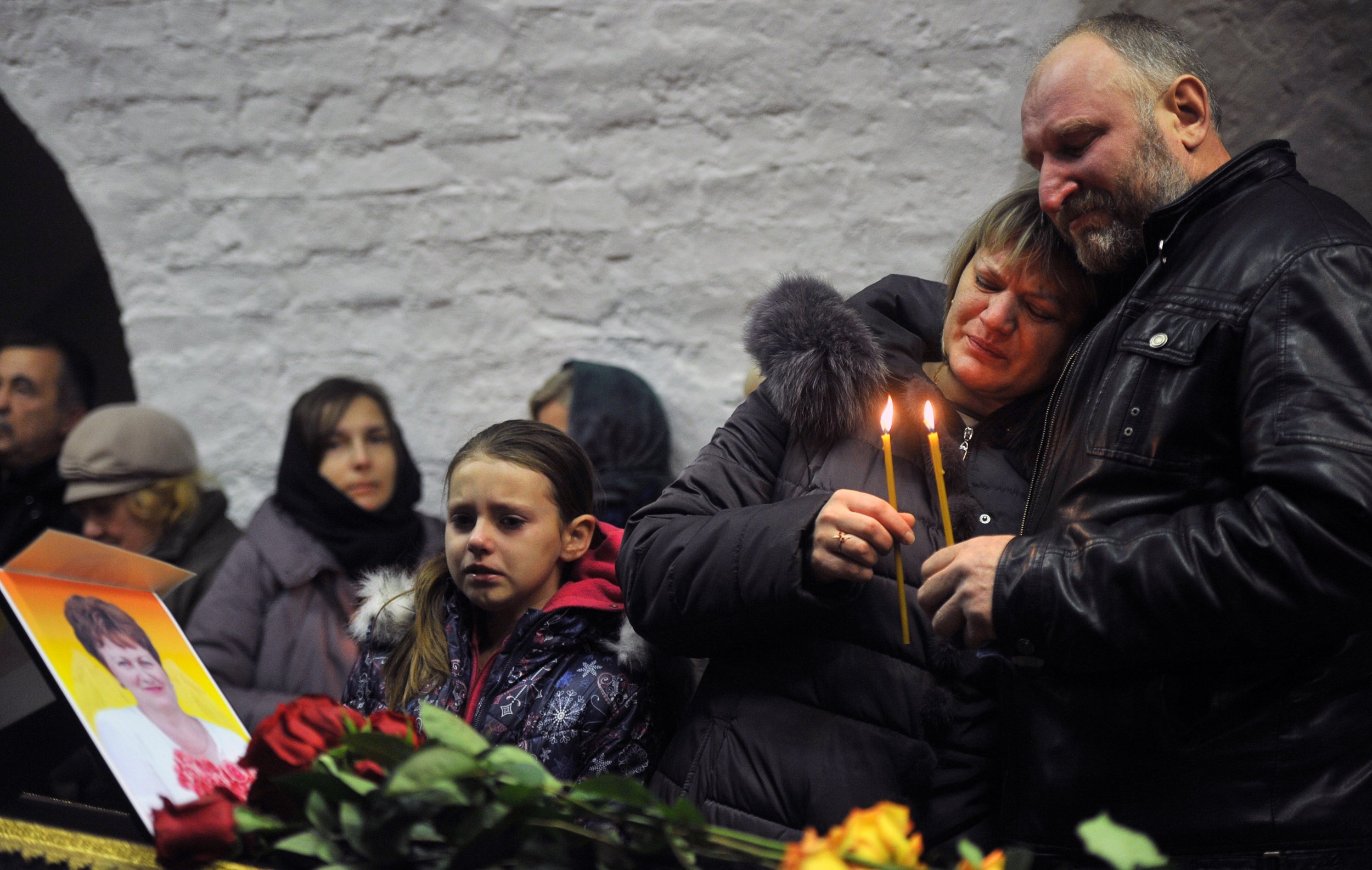 Russian Plane Crash Update: Relatives Of Downed Metrojet Flight 9268 ...