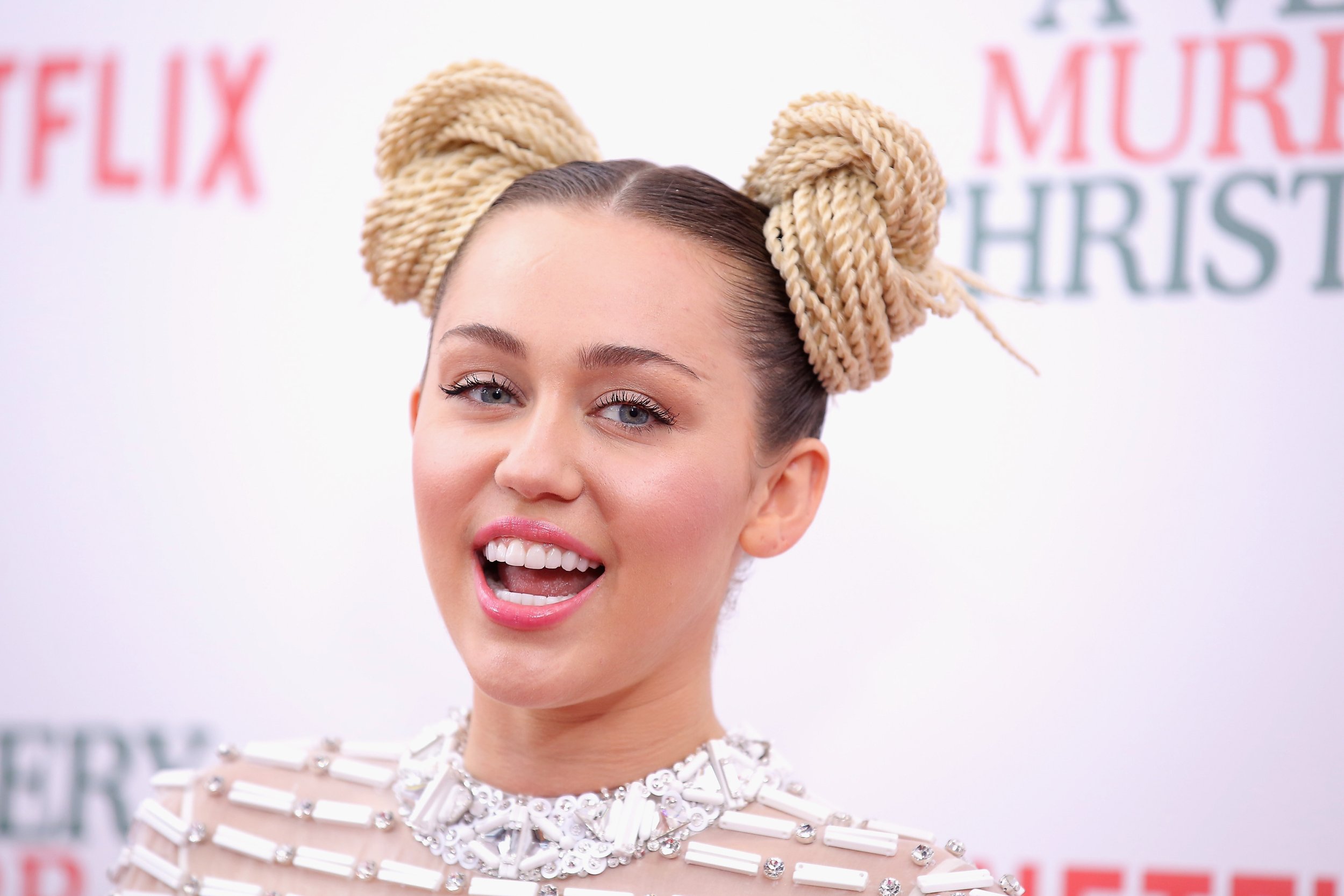 Miley Cyrus Posts Topless Throwback Photo Amid Reports She Wants To ‘tone Down Image For Liam 