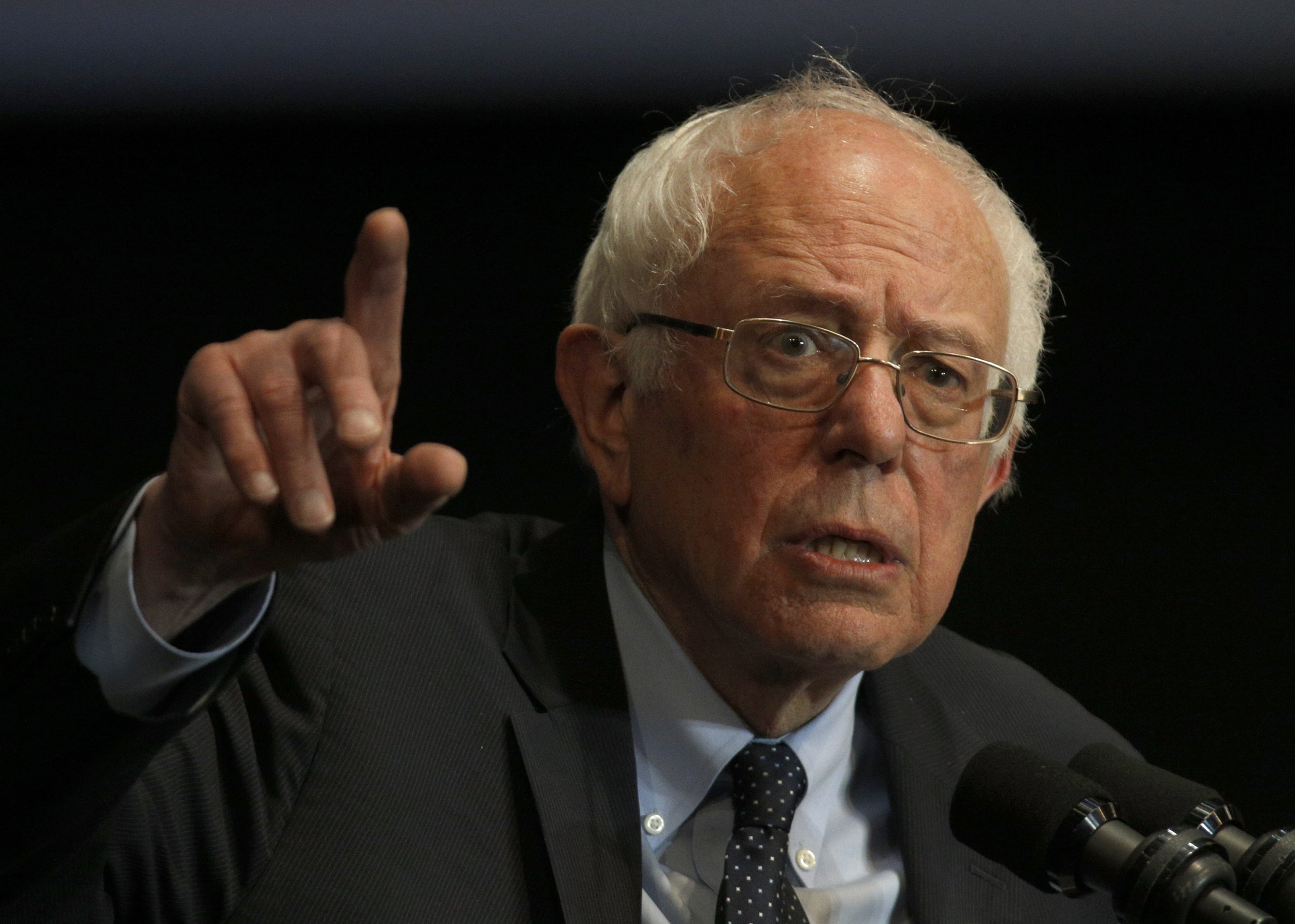 Bernie Sanders Compares Hillary Clinton To Dick Cheney As 2016 Race Heats Up In Iowa 