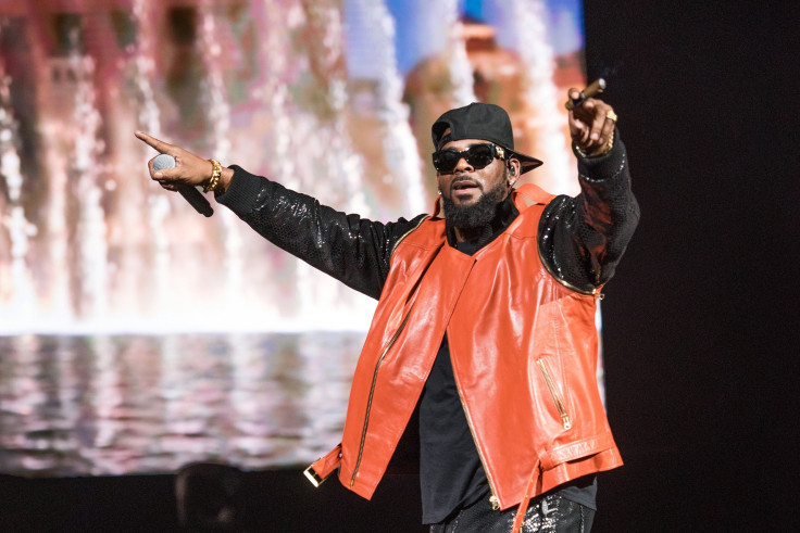 R. Kelly Sympathizes With Bill Cosby