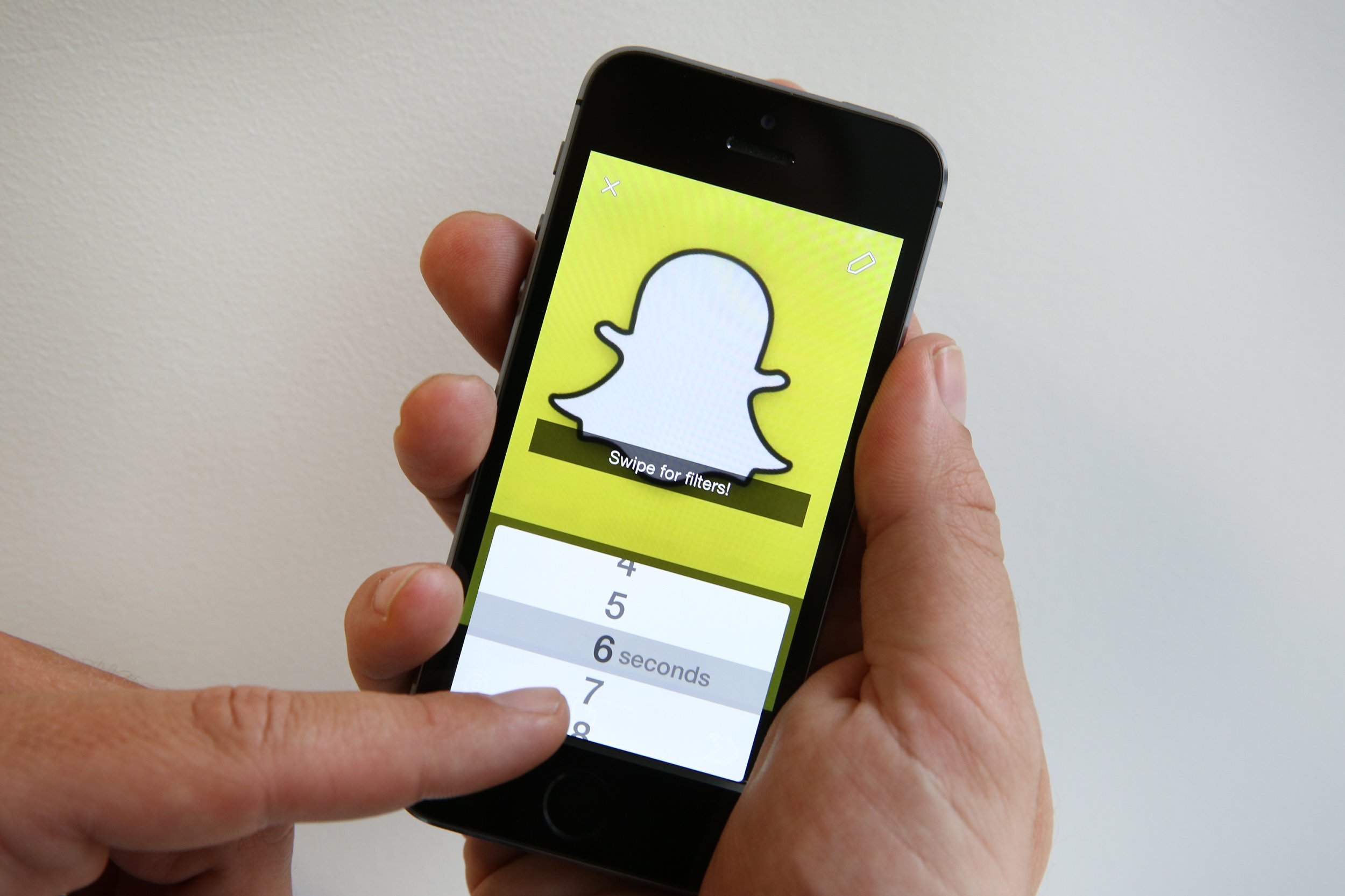 Finding God On Snapchat: Jews, Christians And Muslims Connect With  Millennial Believers One Snap At A Time | IBTimes