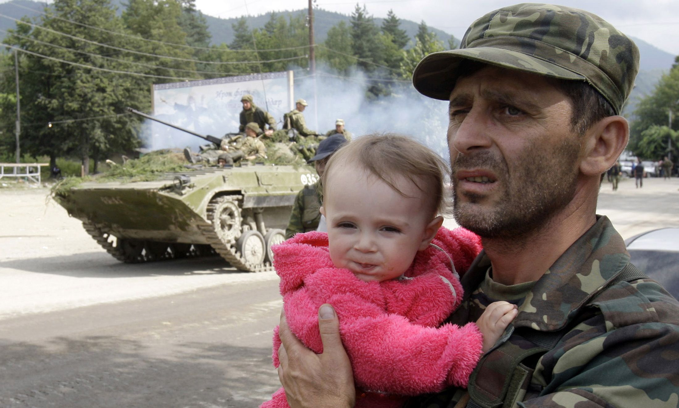 Вооруженные конфликты рф. Южная Осетия 8 августа 2008. Цхинвали 2008 грузинские солдаты.