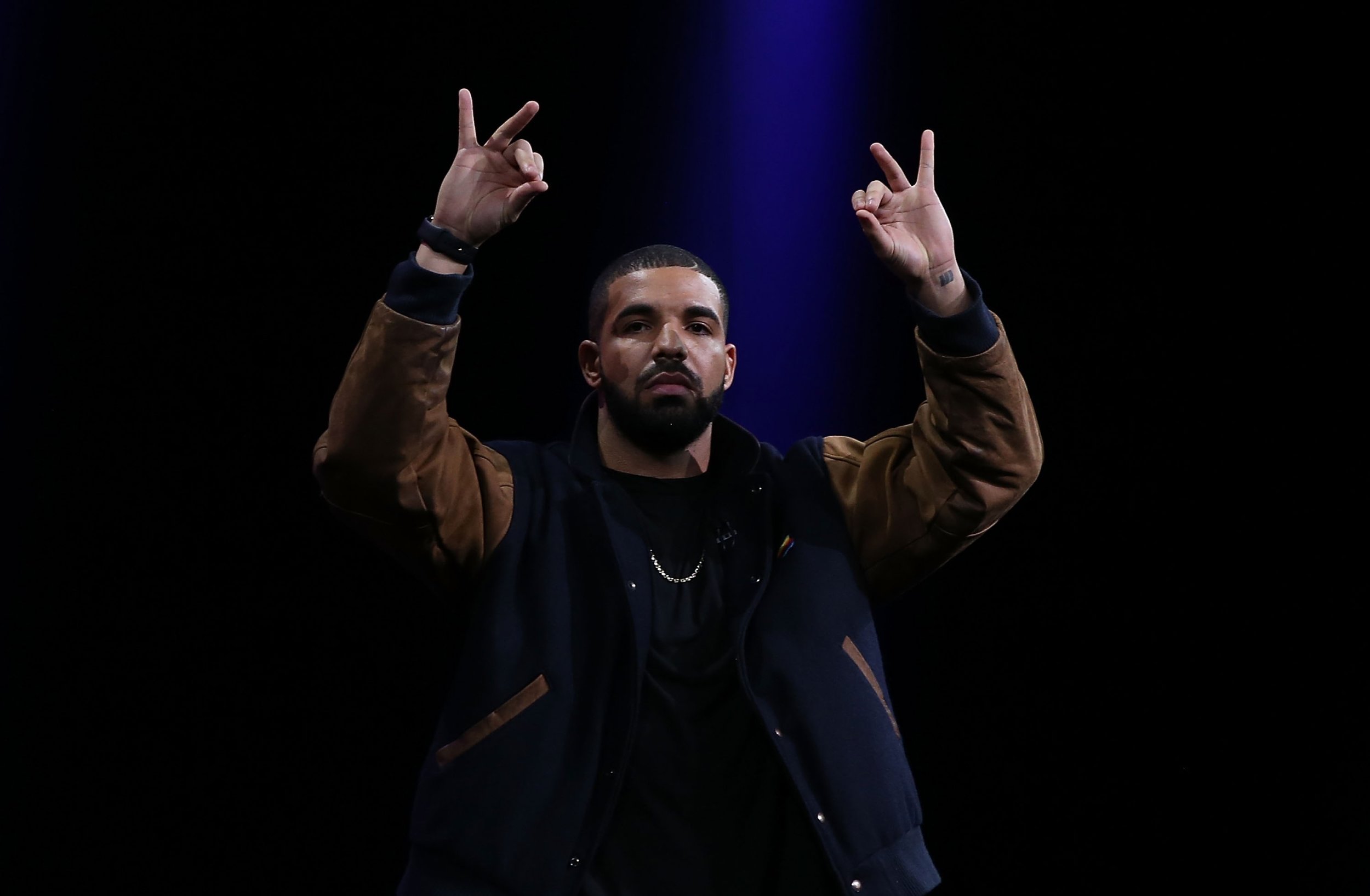 Drakes Views Debuts Exclusively on Apple Music and iTunes HD wallpaper   Pxfuel