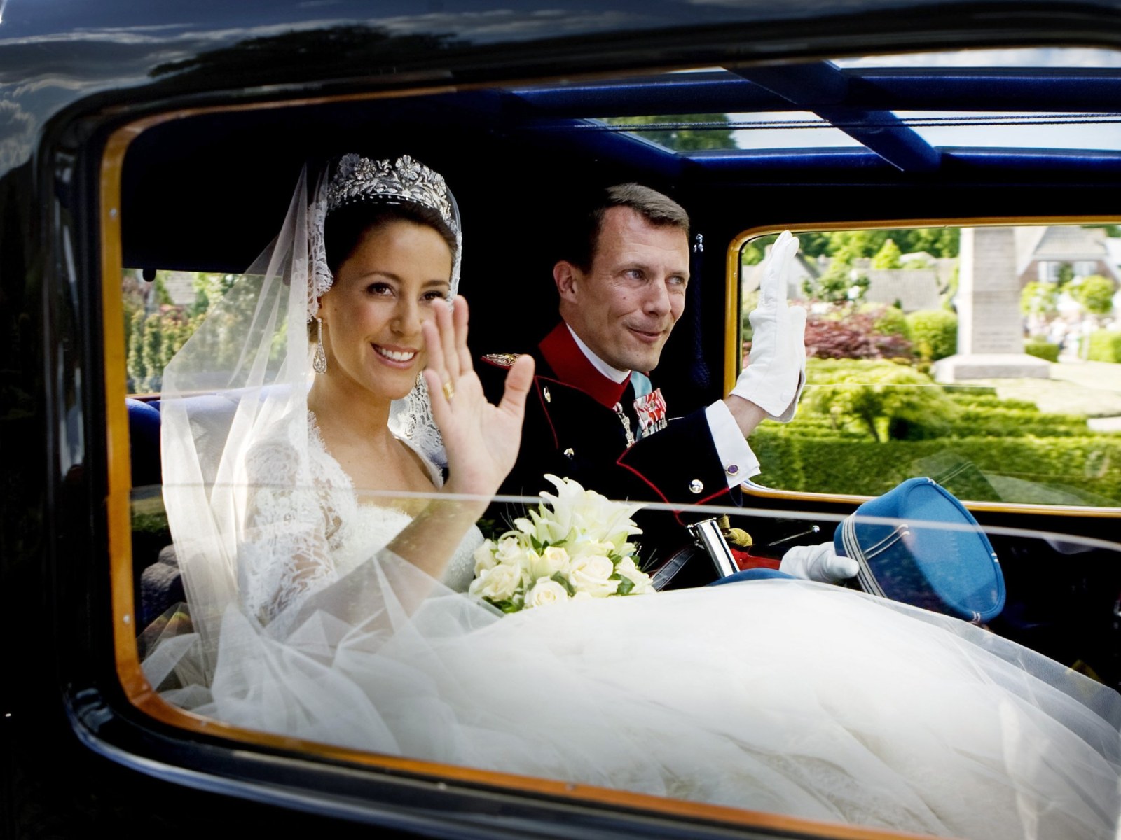 princess marie of denmark wedding dress Regal Review : The Wedding of Prince Joachim & Princess Marie of Denmark UFO No More