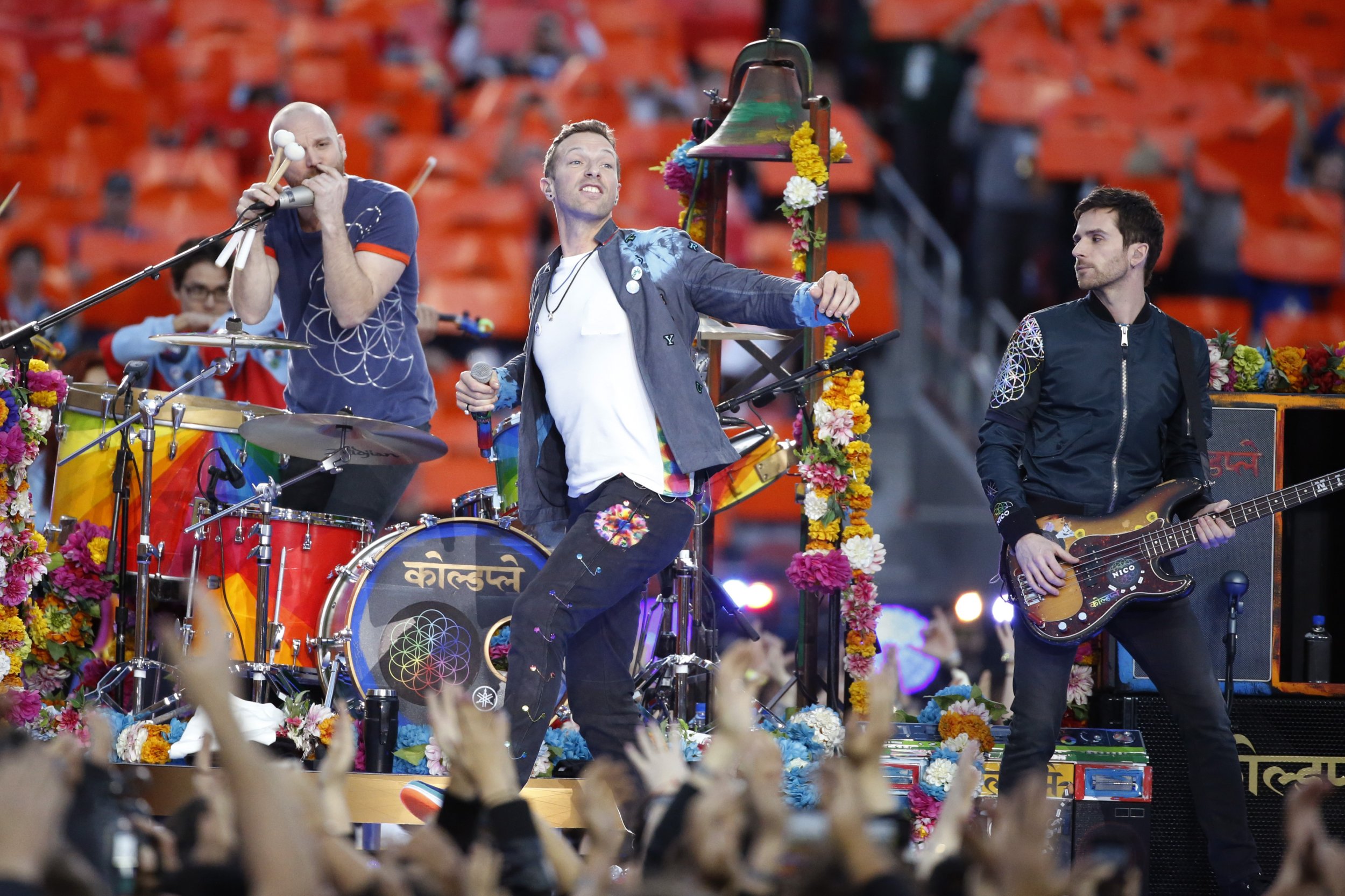 At Super Bowl, Coldplay shows some Hindi love! - The Economic Times