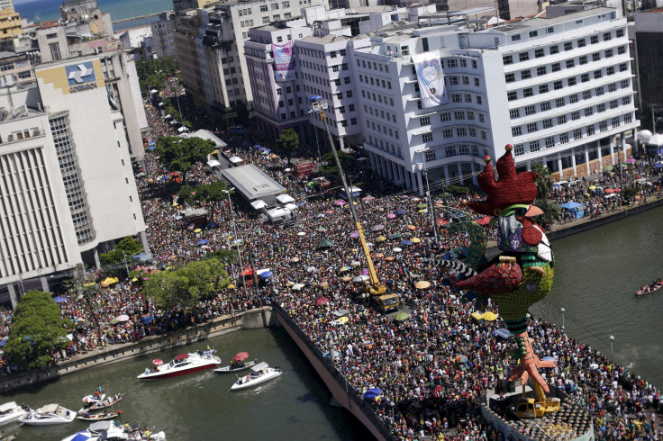 People enjoying the carnival on the streets of Recife.