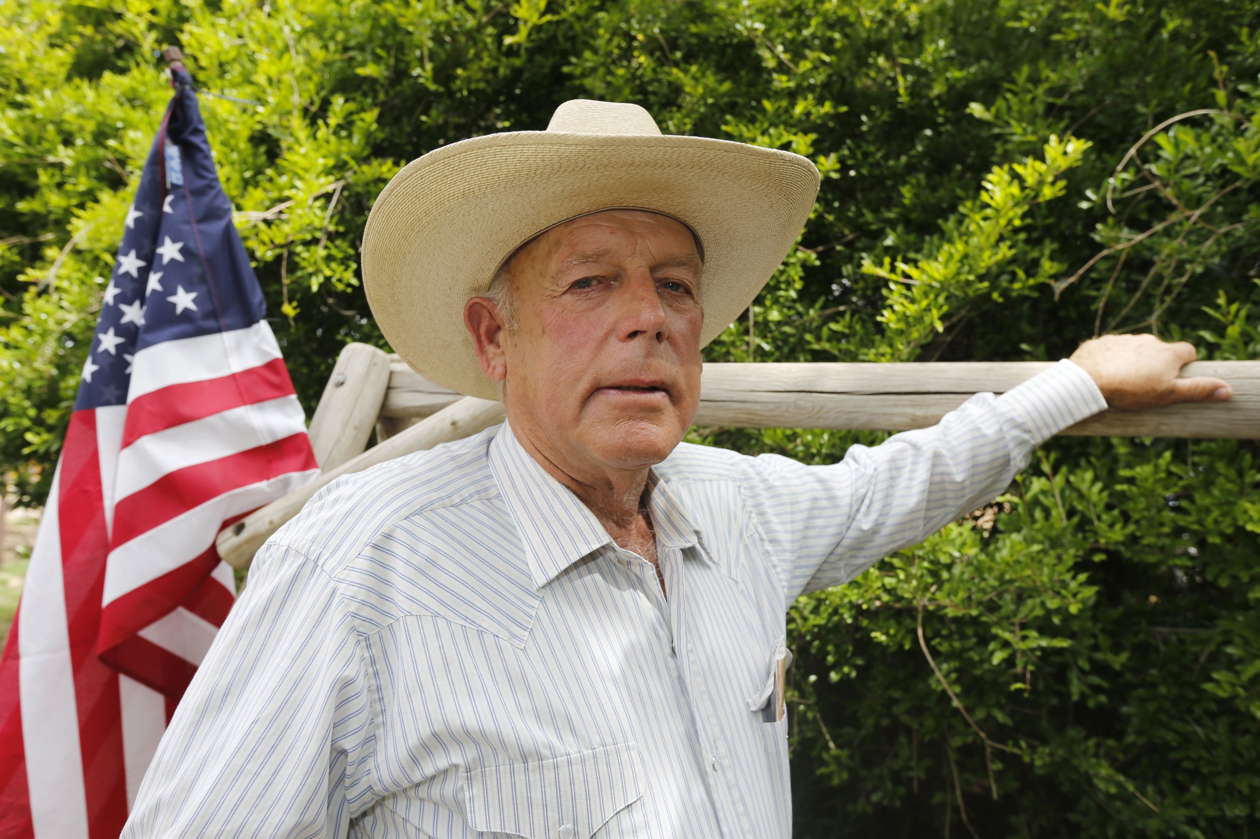 Oregon Standoff Update: Ammon Bundy’s Father Cliven Bundy Arrested ...