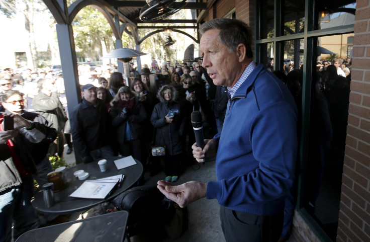 2016-02-10T184722Z_82891497_GF10000303689_RTRMADP_3_USA-ELECTIONS-KASICH