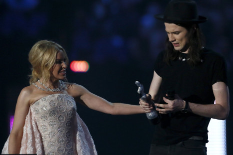 Kylie Minogue and James Bay