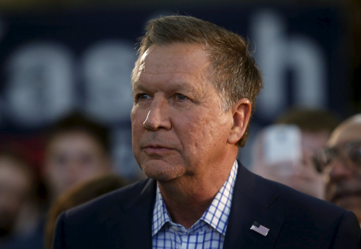 2016-03-05 Kasich in Michigan