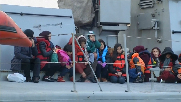 Migrants arrive in Greece