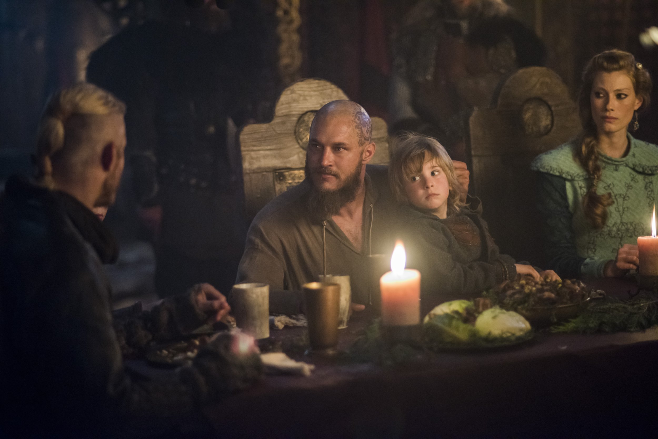 Vikings' Season 4 Spoilers: Bjorn Battles A Bear And Athelstan Returns In  Episode 3 [RECAP]