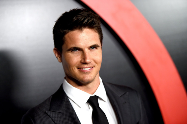 Robbie Amell Code 8