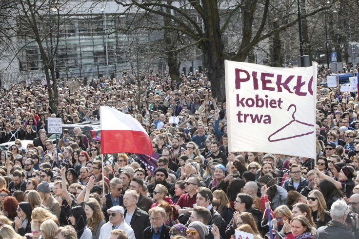 Protesters in Warsaw