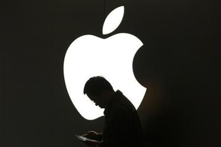 Apple (AAPL) share price tumbles