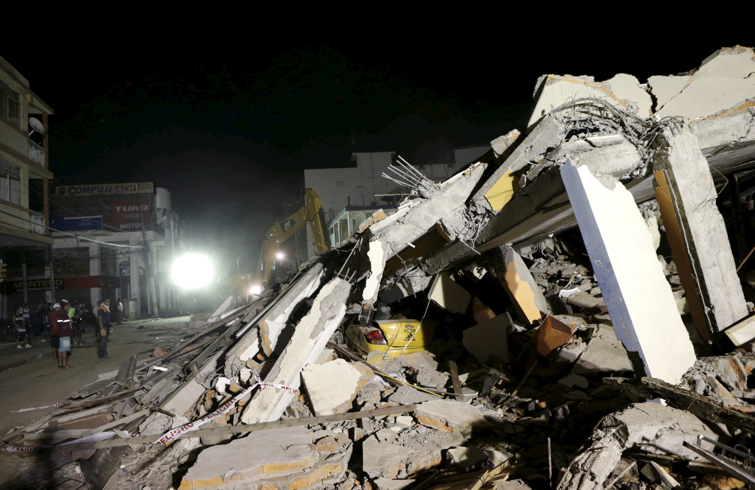 Ecuador Earthquake Update Death Toll Climbs As Rescue Workers Continue