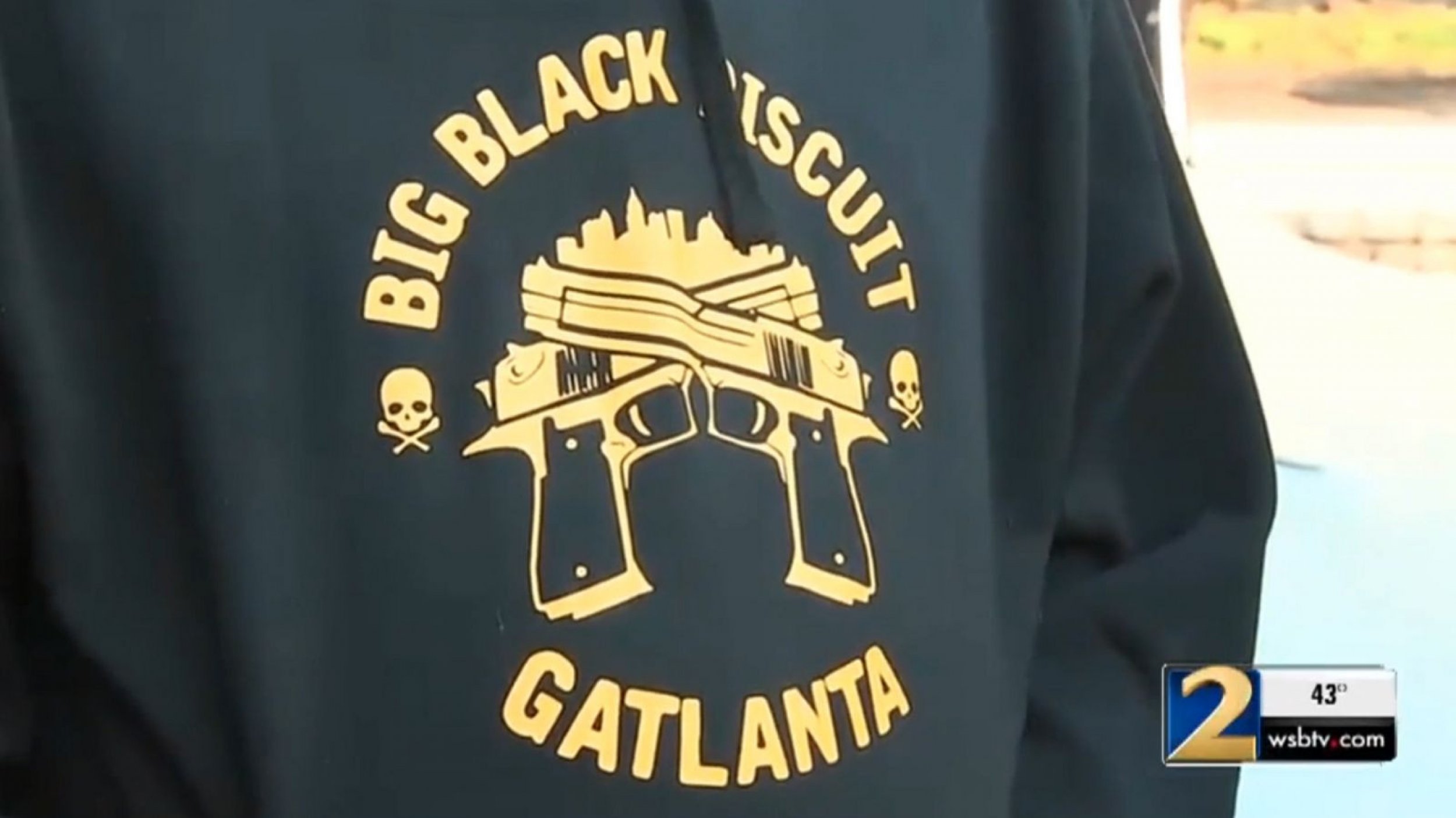 Man Allegedly Kicked Off Of Flight Because Of Shirt Logo Depicting Guns