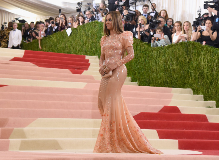 Beyoncé at Met Gala 2016