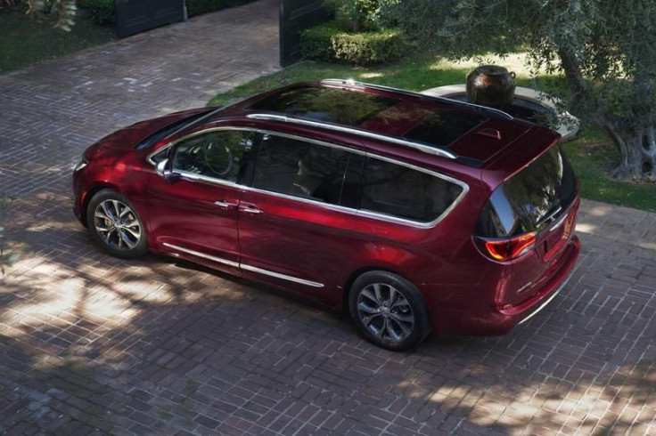 2017-chrysler-pacifica