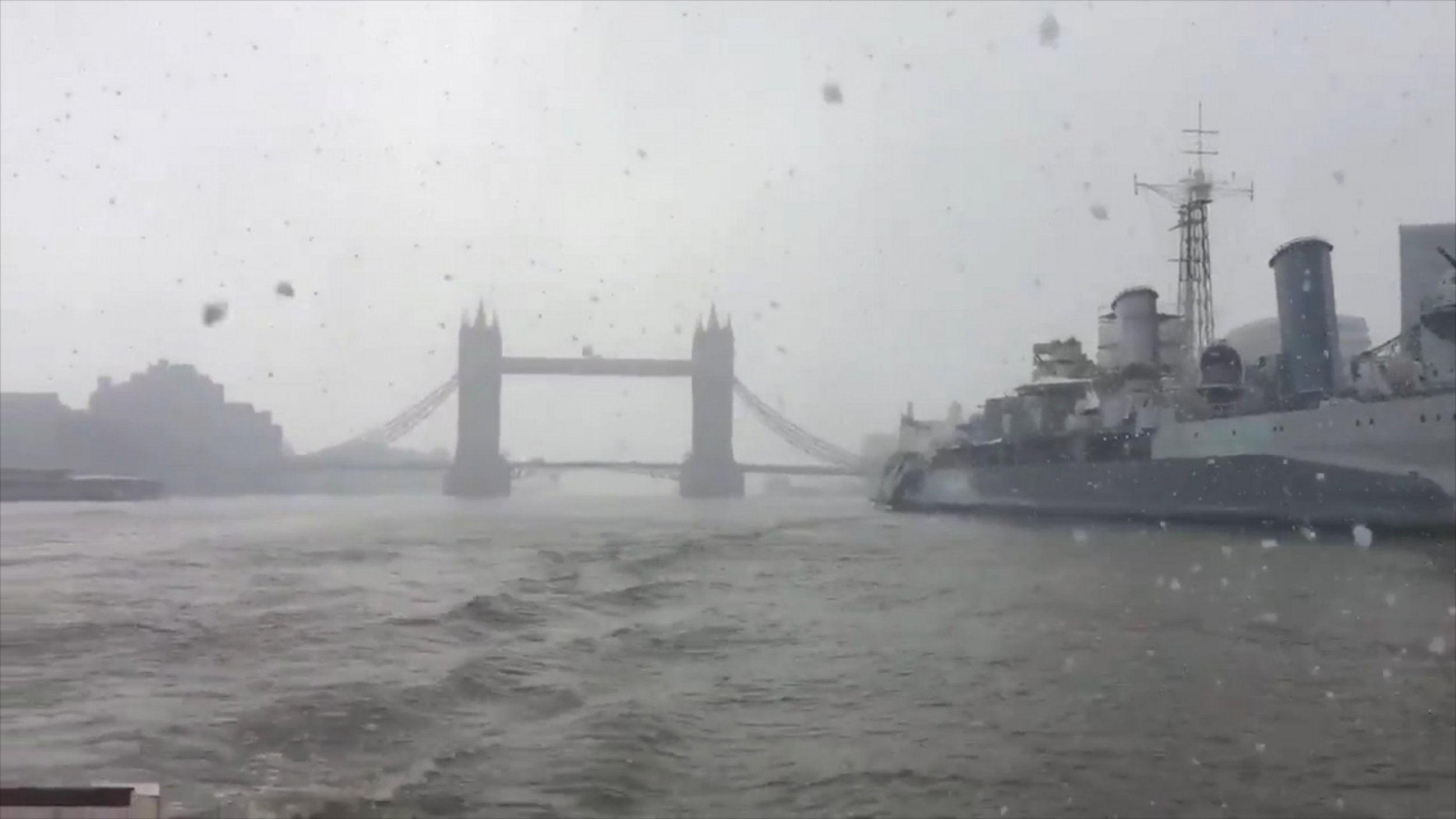 Londoners Freak Out Over Snow As Beast From The East Storm Hits