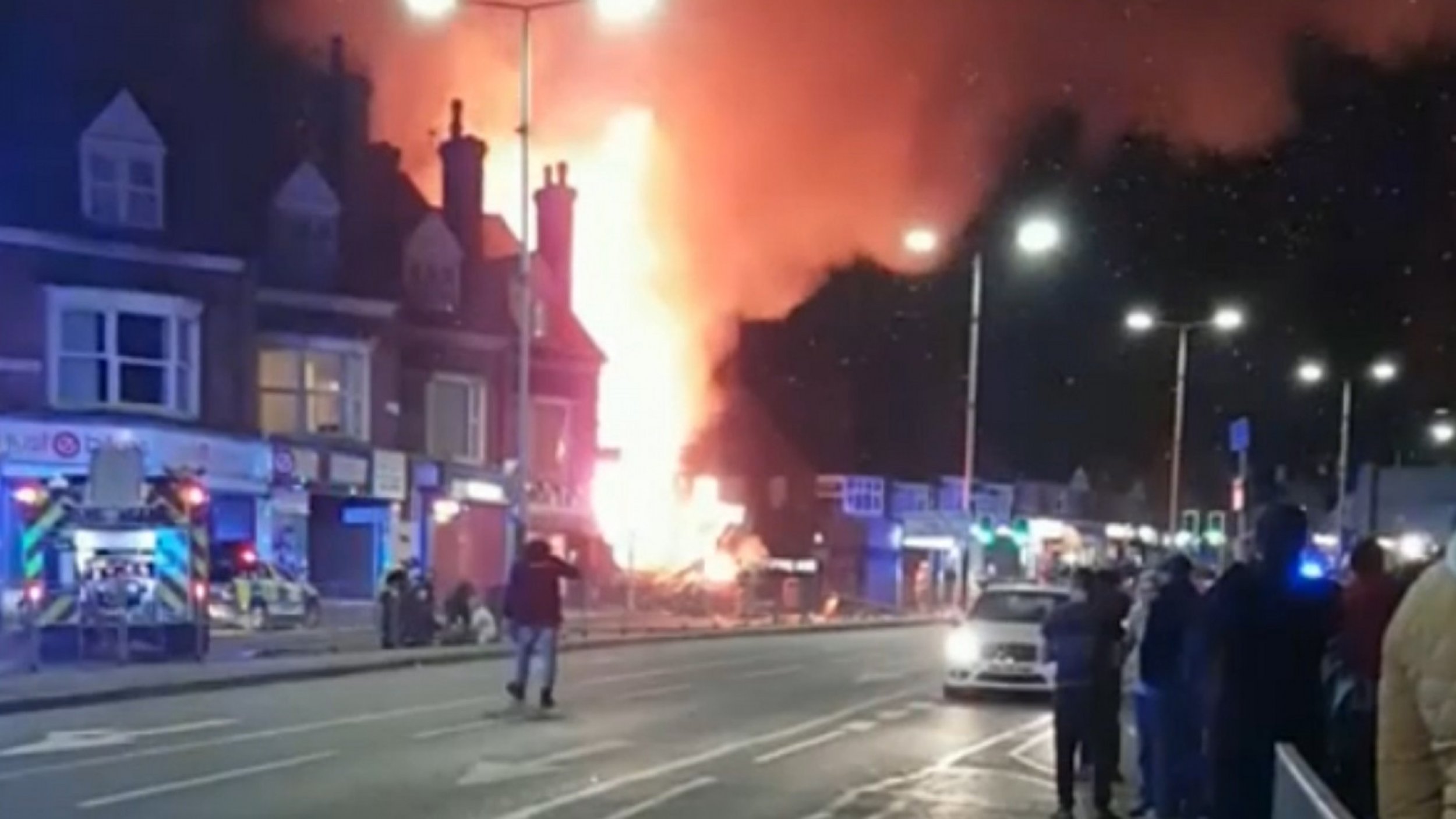 Deadly Blast Kills Four People in Leicester, England