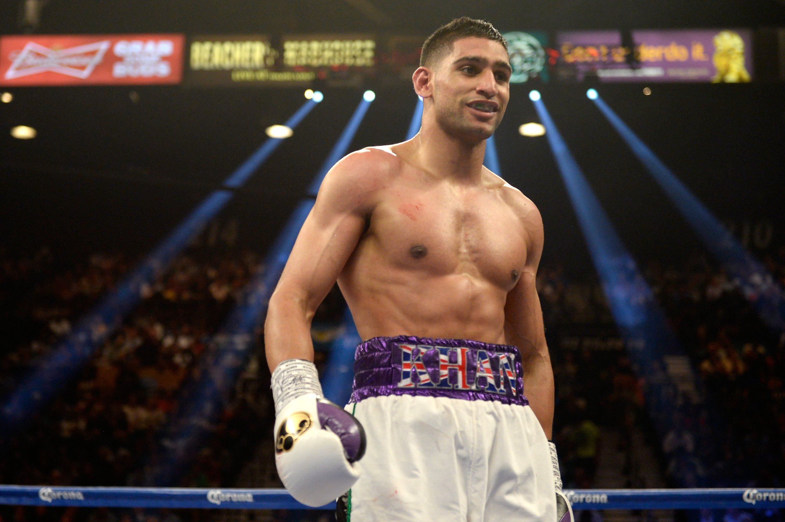 Amir Khan regrets accusing Anthony Joshua of having an affair with his wife  when he saw texts on her phone | The US Sun