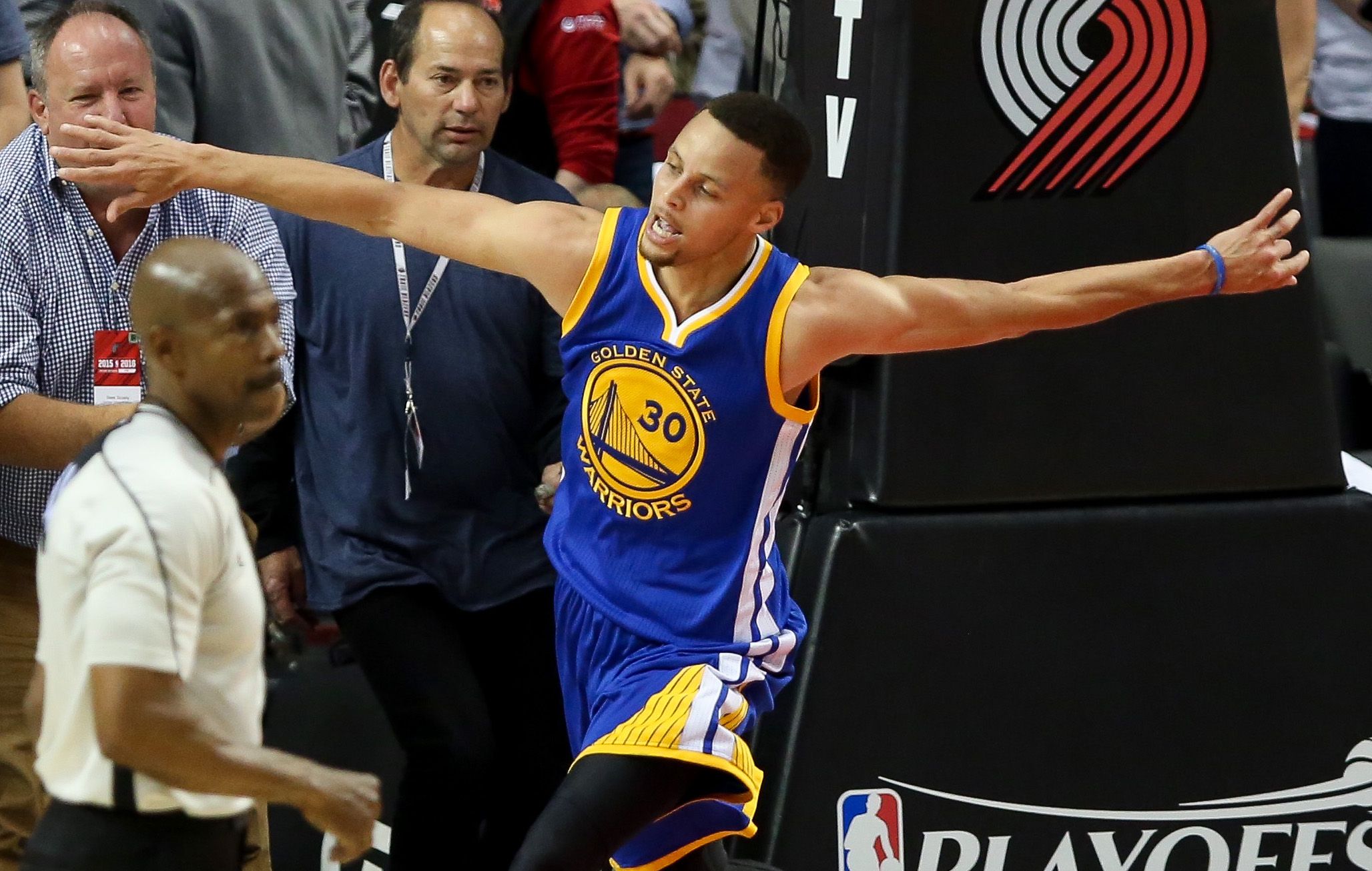 Steph Curry First Ever Unanimous NBA MVP: Golden State Warrior Makes ...