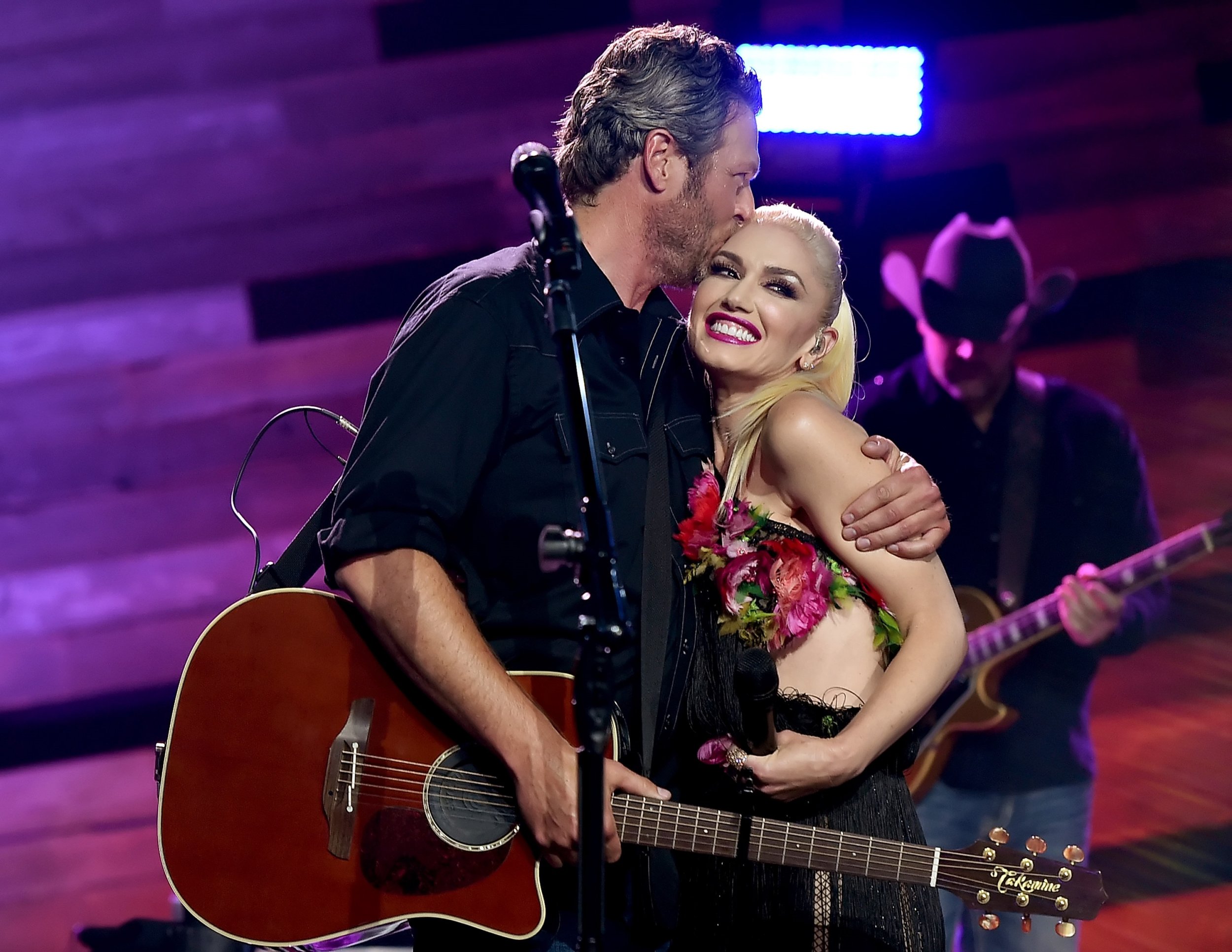 Gwen Stefani Gushes Over Blake Shelton Duet, Says Performing 'Go Ahead And Break My Heart' Together Was 'Incredible' | IBTimes