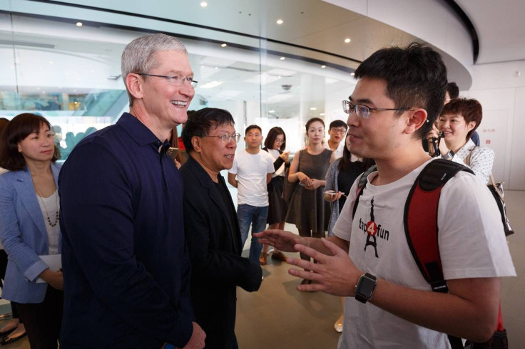 Tim Cook China