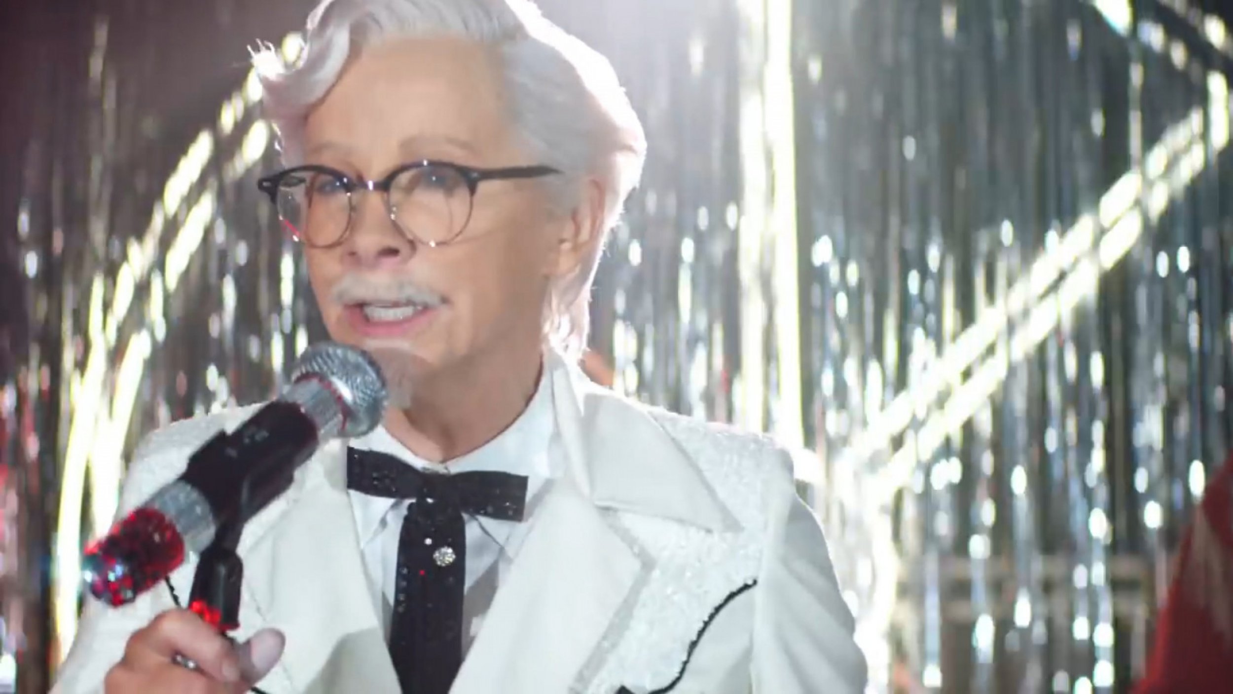 Reba McEntire Unveiled As KFCs First Female Colonel Sanders