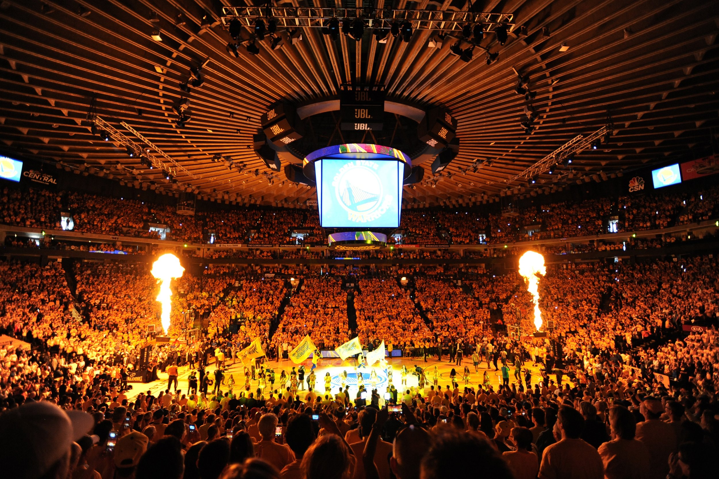 Брейк арена. Стадион Golden State Warriors. Голден Стэйт Уорриорз стадион. NBA Western Conference Finals 2016. Oracle Arena.