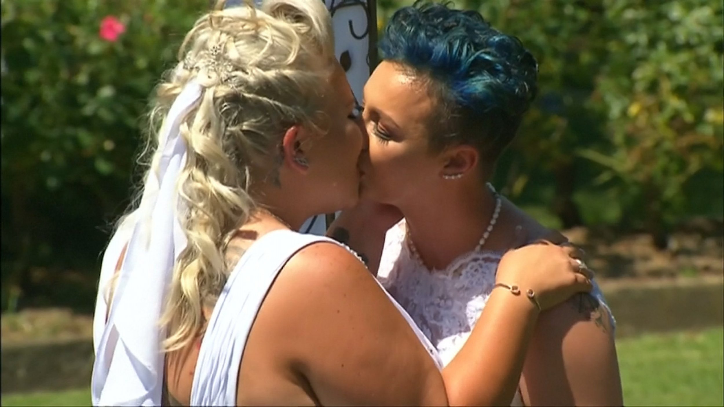Australias First Legally-Married Lesbian Couple Celebrate 
