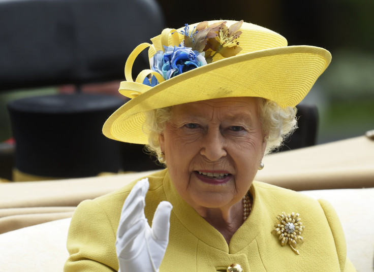 Queen Elizabeth thanks fans for messages on her 90th birthday