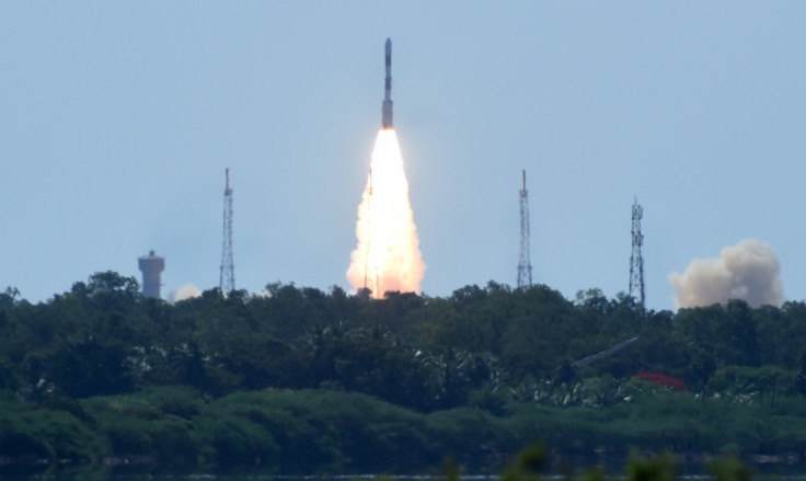 India launches 20 satellites