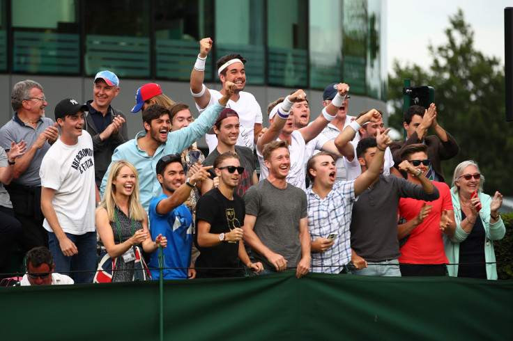 Marcus Willis team and girlfriend