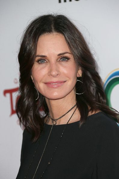 Courteney Cox Reveals She Can Relate To Her 'Shining Vale' Character's ...