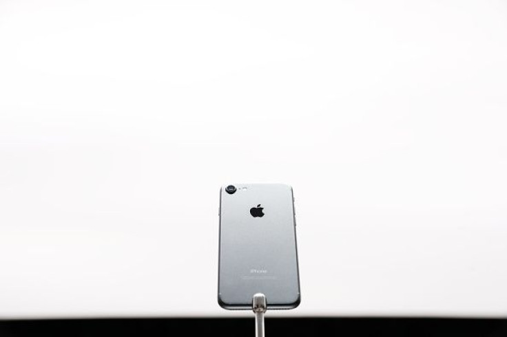 Apple iPhone 7 