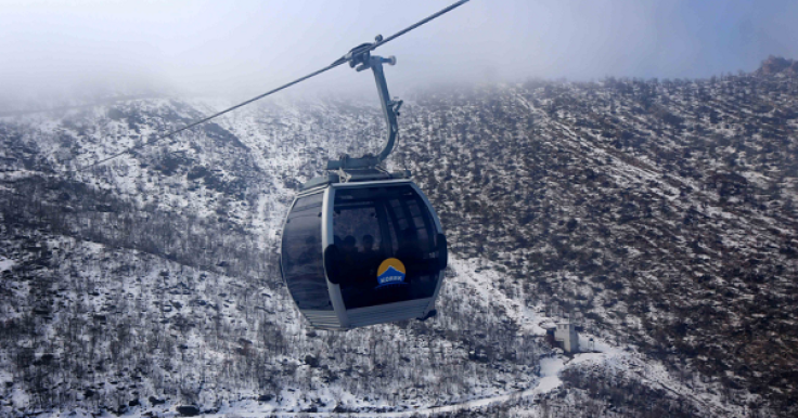 Gondola ride in Chamonix leaves over 100 passengers trapped.