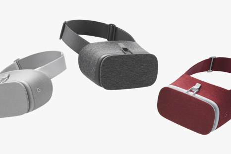 Google-Daydream-View-Virtual-Reality-Headset-Controller-2016