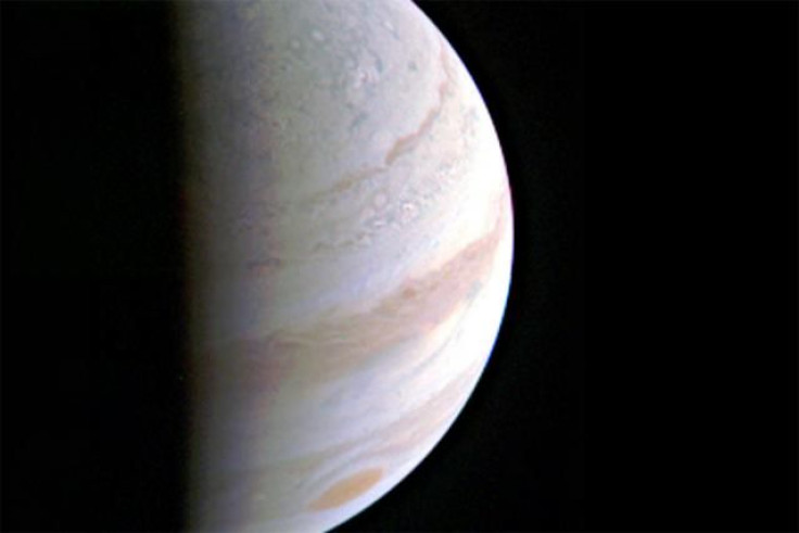 Jupiter-Juno-Aurora-Waves-Radio-Signals