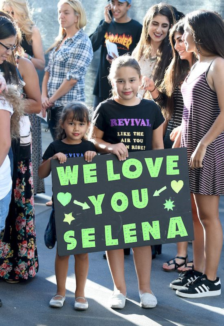 Selena Gomez fans 