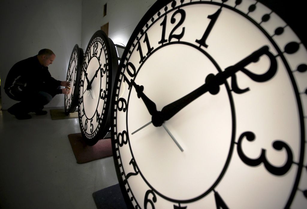 When Is Daylight Saving Time 2023? Why We Change Clocks To Spring