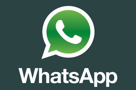 whatsapp messenger testing snapchat like stories