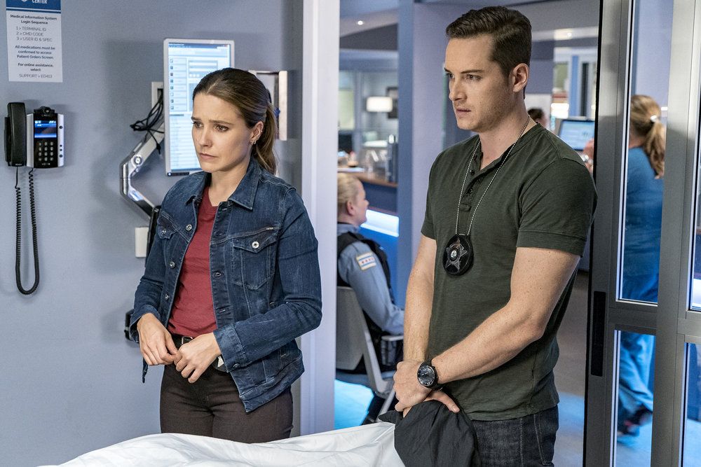 ‘Chicago P.D.’ Season 4 Spoilers: Will Lindsay And Halstead Get Engaged ...