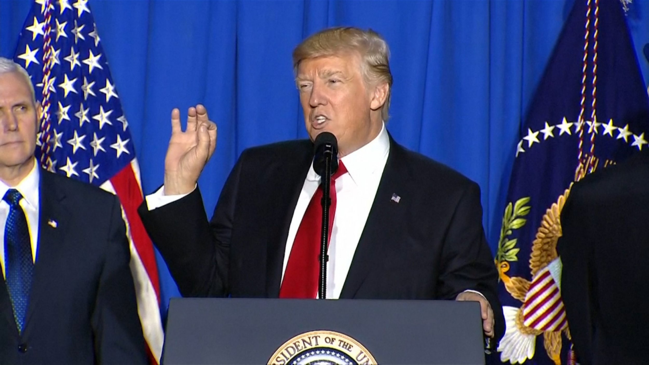 Trump Signs Executive Order For Border Wall