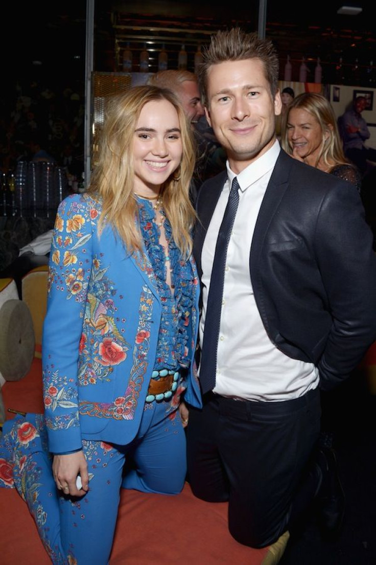 Suki Waterhouse and Glen Powell 