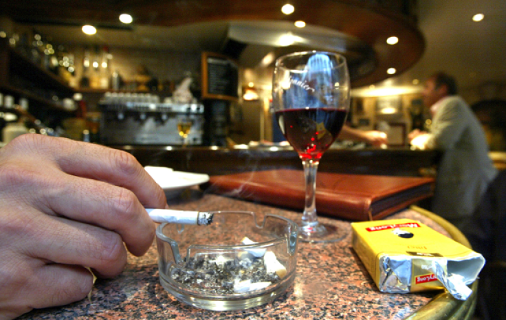 A new study shows having a glass of red wine before a cigarette can reduce chances of damage.