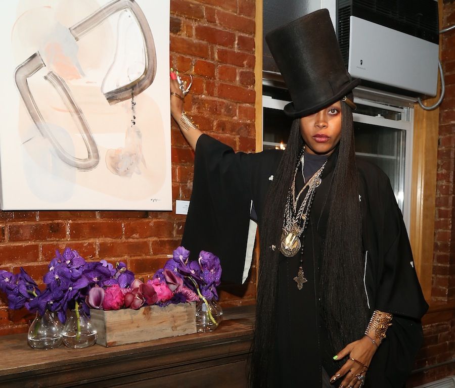 Erykah Badu Hosts Soul Train Soul Food Vegan Dinner Party Before 2016 Soul Train Awards 