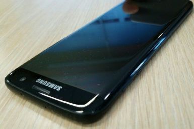 Glossy Black Galaxy S7 Edge